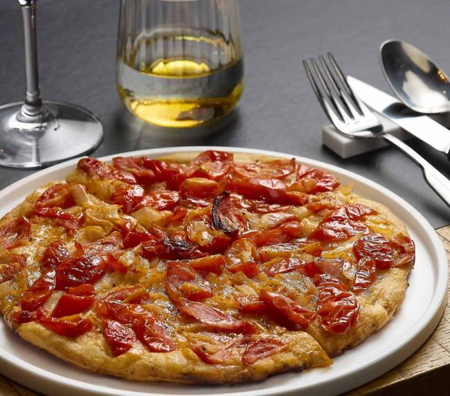 TerritOri-CasaVissani-focaccia-pomodorini-e-cipolle
